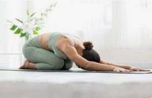Challenge active women with "yoga"